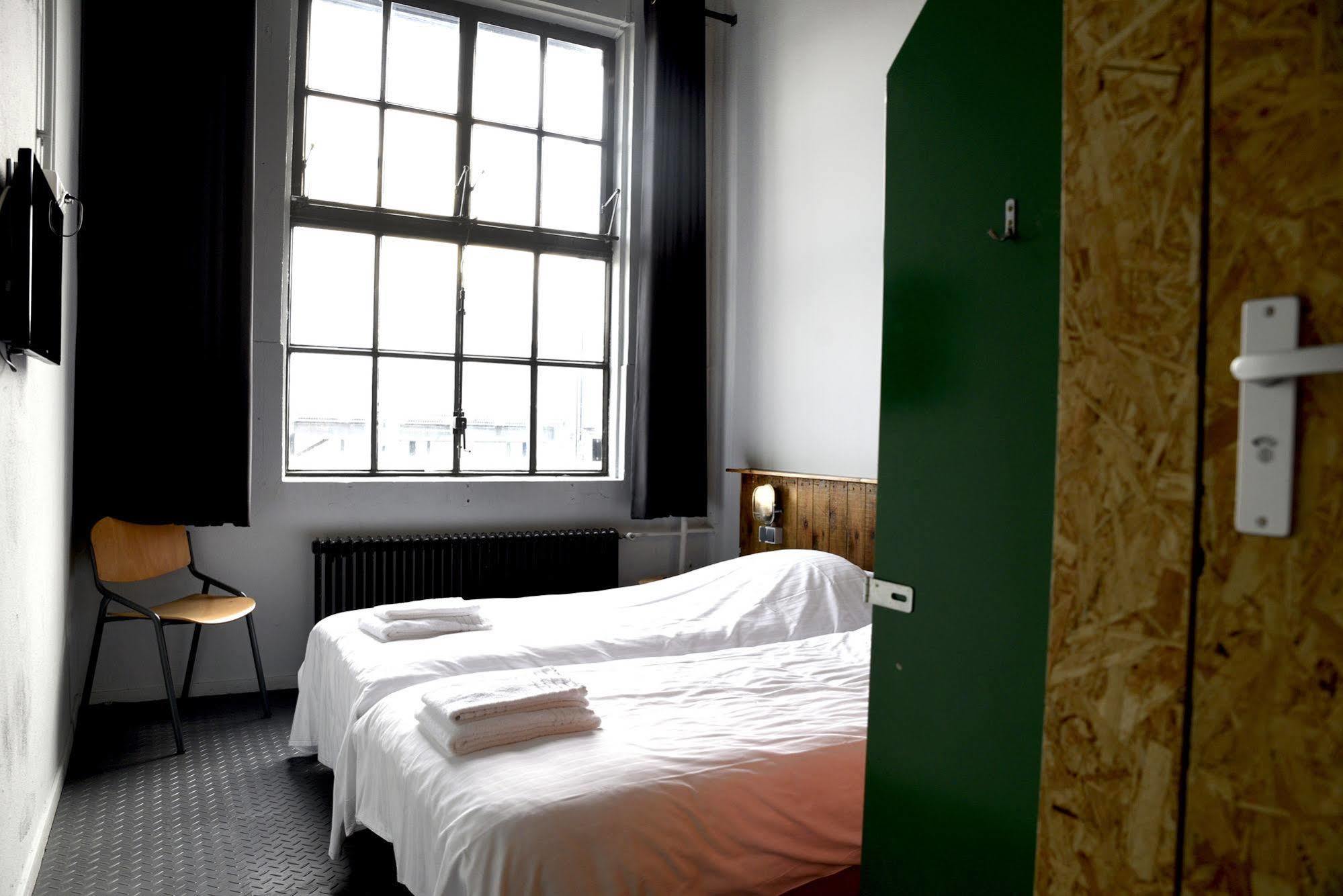 Stayokay Hostel Eindhoven - Blue Collar Exterior foto